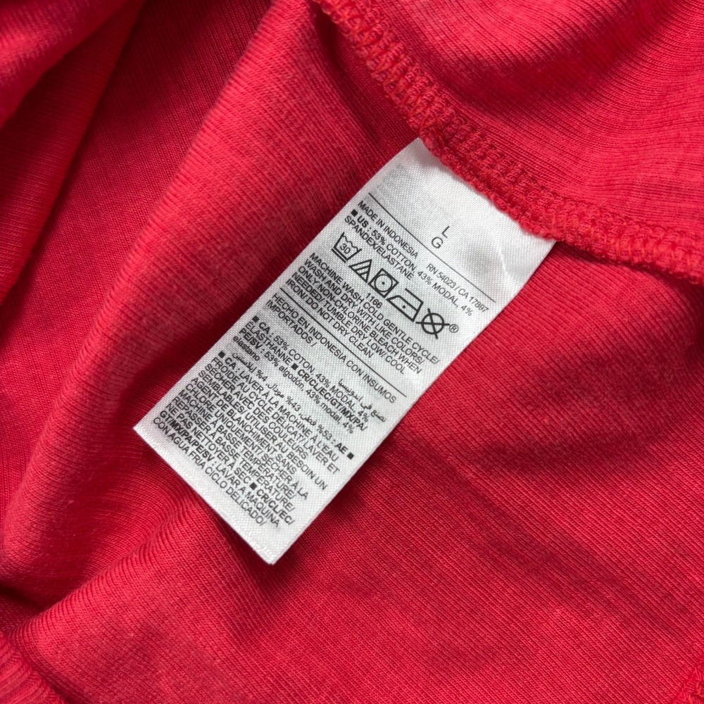 NWT Old Navy Women's L Red Off-Shoulder Ribbed Top Retro Baddie Date Night - Picture 4 of 7